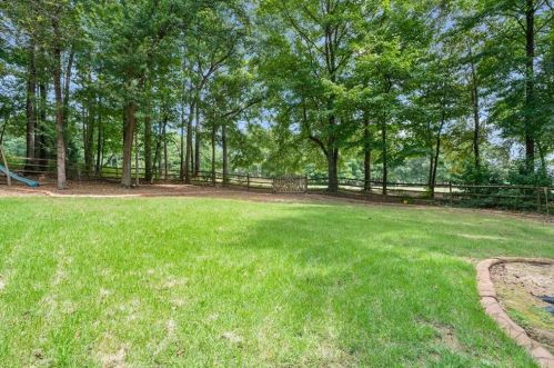 6070 Whitehall Run, Suwanee, GA 30024-3423