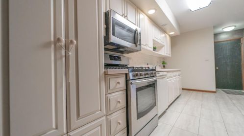 9601 Dogwood Dr, Hammond IN 46321-3709 exterior