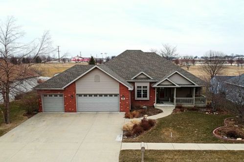 583 Jeffery Dr, Manteno, IL 60950-1659