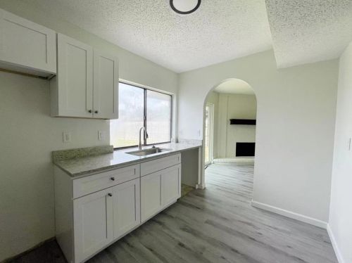 2219 Crockett Dr, Carrollton TX 75006-7753 exterior