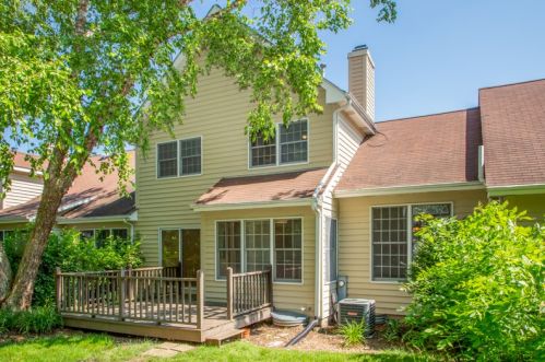 872 Gosselin Cir, Batavia, IL 60510-4515