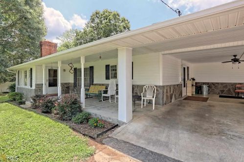 2021 Burke Rd, Carnesville, GA 30521-7521
