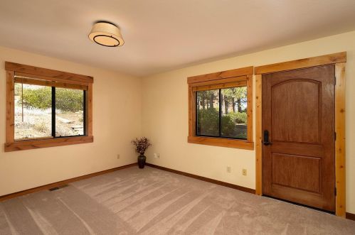 12628 Pinnacle Loop, Truckee CA  96161-6926 exterior