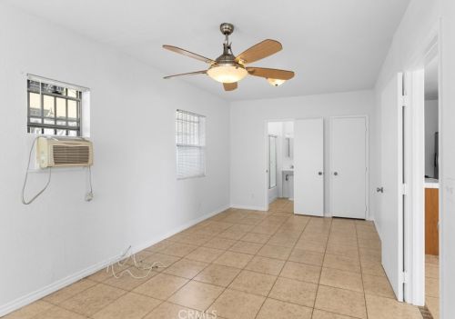 307 Shelton St, Santa Ana CA 92703-4828 exterior