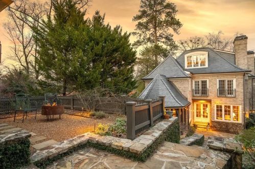 395 Beverly Rd, Atlanta GA  30309-2728 exterior