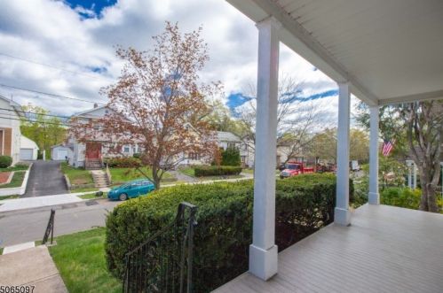 83 Oak Ridge Ave, Nutley, NJ 07110-2835