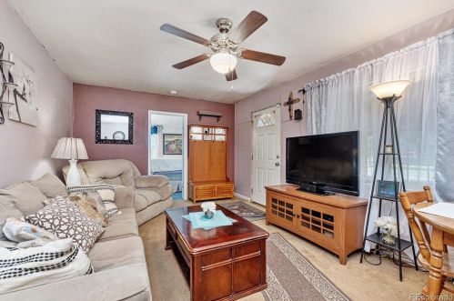 1242 Del Mar Pkwy, Denver CO 80010-3352 exterior