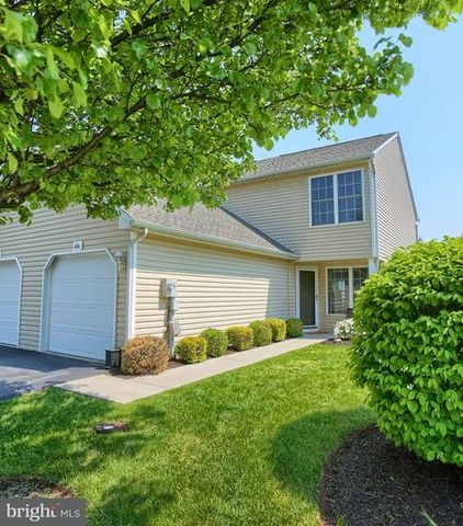 606 Mallard Dr, Etters PA  17319-8842 exterior