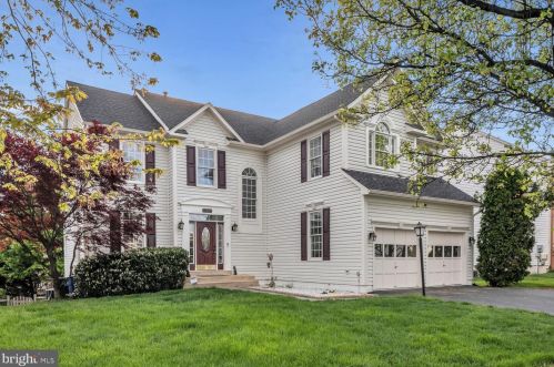 18997 Snowberry Ct, Leesburg, VA 20176-6482