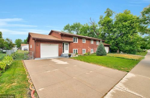 4244 126th St, Prior Lake, MN 55378-1420