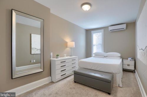 28 Vine St, Lancaster PA  17603-3943 exterior