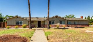 2317 Gettysburg Ave, Clovis, CA 93611-8950