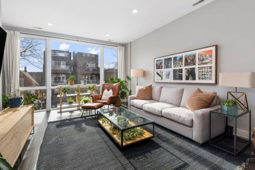 2738 Cortez St, Chicago, IL 60622-3419