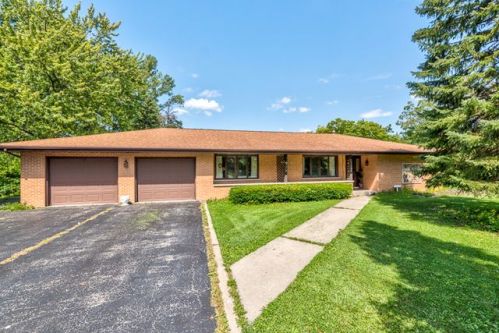 13404 Florence Rd, Mokena, IL 60448-8560
