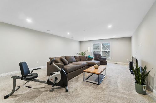 190 Winding Creek Dr, Springboro OH  45066-8200 exterior