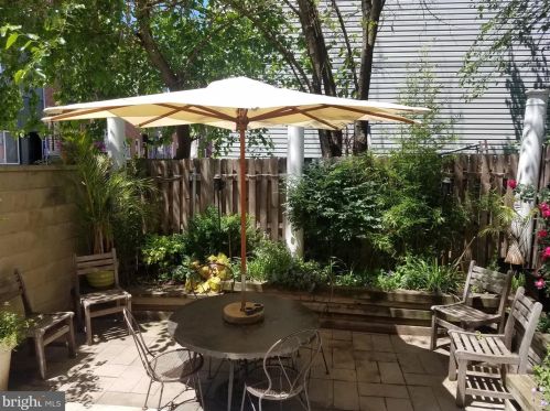 1426 20 St, Philadelphia PA 19132-4829 exterior