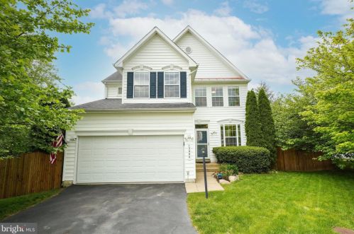 13000 Tadmore Ct, Woodbridge, VA 22193-4145
