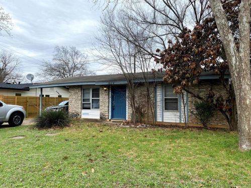 1604 Fair Oaks Dr, Austin, TX 78745-2808