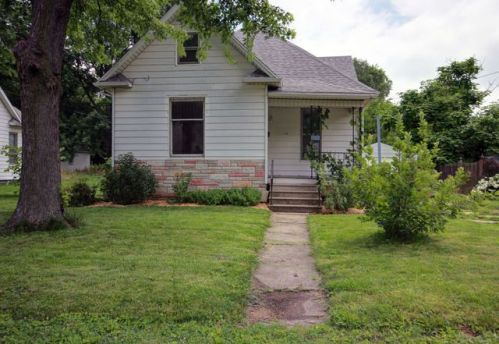 110 Webber St, Urbana IL  61802-2846 exterior
