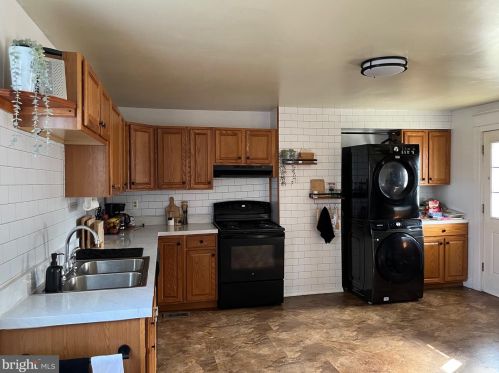15802 Clear Spring Rd, Williamsport MD  21795-1007 exterior