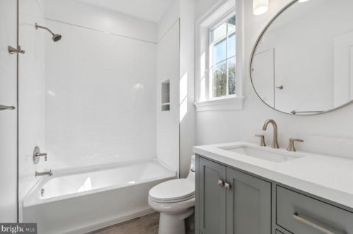 9111 Sligo Crk Pkwy, Silver Spring MD 20901-3361 exterior