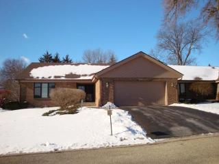 200 River Bend Close, Belvidere, IL 61008-1402