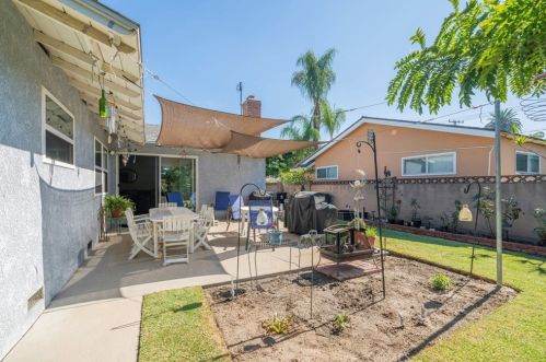 511 Century Dr, Anaheim CA  92805-2235 exterior