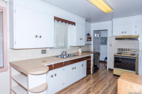 2961 Emerson St, Englewood CO 80113-2821 exterior