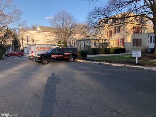 255 Kings Hwy, Haddonfield NJ 08033-1981 exterior