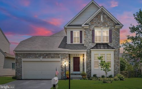14238 Ladderbacked Dr, Gainesville, VA 20155-5918