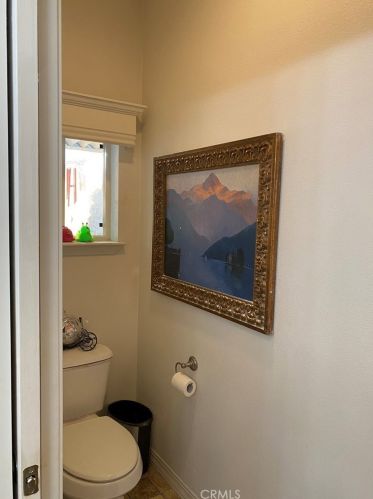 5 Ash Via, Anaheim CA  92801-1022 exterior