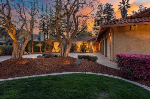913 Scenic Ct, Modesto, CA 95355-4659