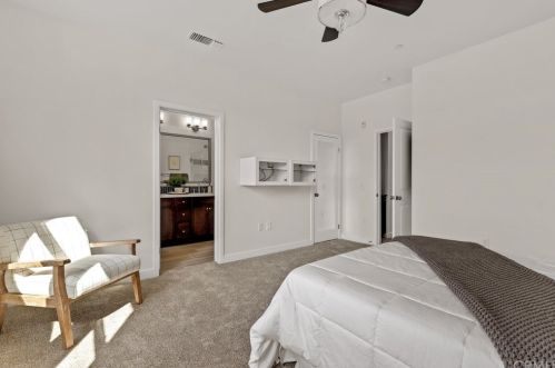 806 Santa Ana Blvd, Santa Ana CA 92701-3962 exterior