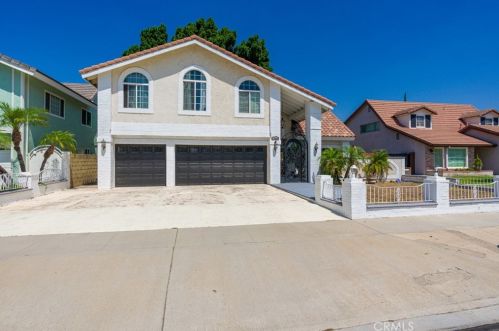 7385 Calle Granada, Anaheim, CA 92808-1033