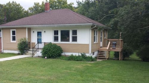 310 Parkview Dr, Yards, VA 24605-1626