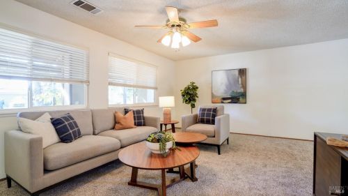 416 Marigold Dr, Fairfield, CA 94533-1359