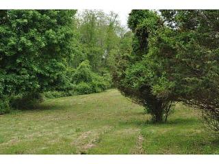 206 Poppasquash Rd, Bristol, RI 02809-1004
