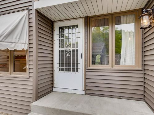 2750 Dale St, Saint Paul, MN 55113-2370