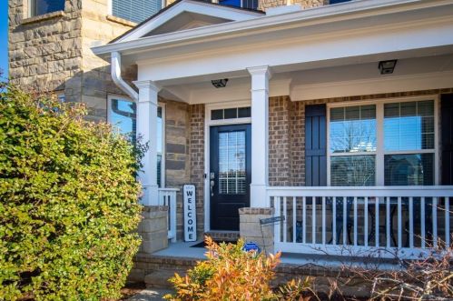690 Grand Reserve Dr, Suwanee, GA 30024-1613