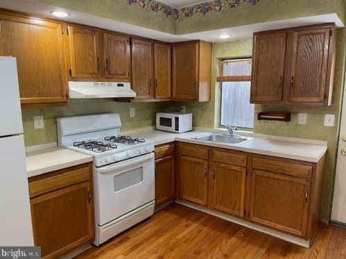 2311 Hicks St, Philadelphia, PA 19145-4423