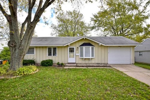 23 Oltendorf Rd, Streamwood, IL 60107-1415