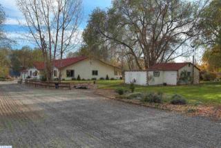 1917 Road 76, Pasco, WA 99301-1828