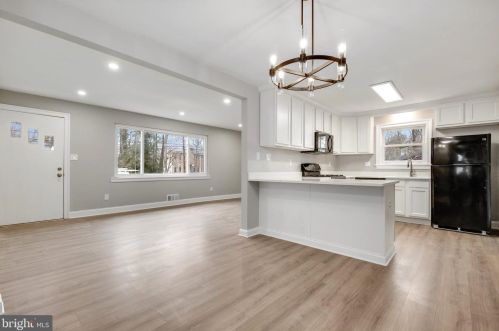 1253 Cresthaven Dr, Silver Spring MD 20903-1107 exterior