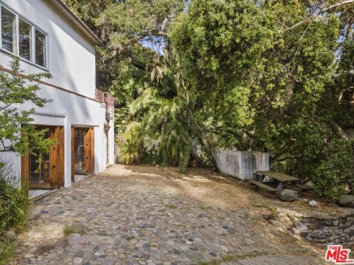 256 Old Topanga Canyon Rd, Topanga, CA 90290-3809