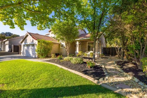 619 Blossom Oak Ct, Vacaville, CA 95688-9116