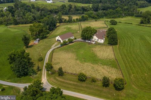 38348 Kalb School Ln, Lovettsville, VA 20180-2753