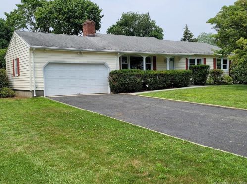33 Cottontail Rd, Norwalk, CT 06854-3203