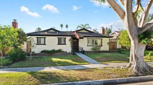 16233 Indiana Ave, Paramount, CA 90723-5536