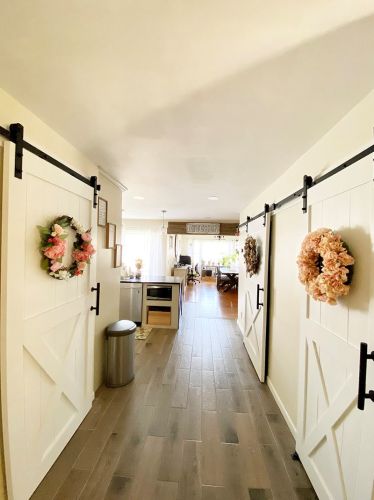 265 Shawnee Dr, Carol Stream IL  60188-1962 exterior