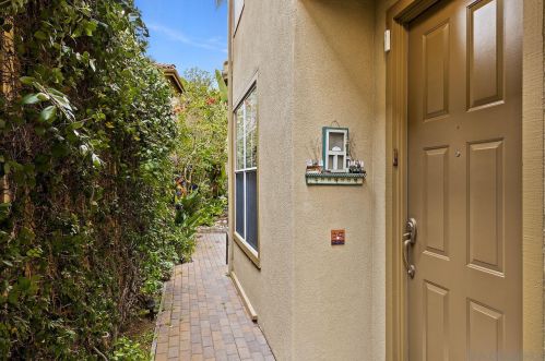 12771 Via Nieve, San Diego, CA 92130-2158